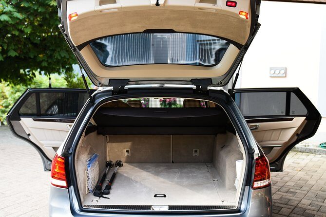 Private transfer from Zurich City to Zurich Airport - Price and value: what $135.70 per group gets you