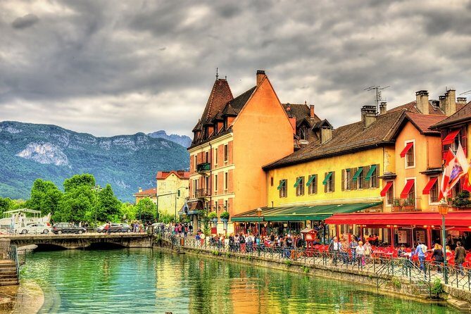 Private Trip from Geneva to Annecy in France - Palais de l’Île Museum: a ticketed stop you can actually enjoy