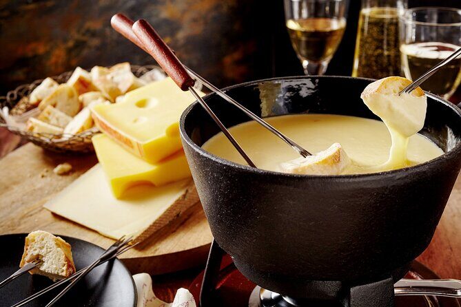 Private Trip from Geneva to Gruyeres: Cheese & Chocolate Tasting - Lunch break: use the free time wisely in the village