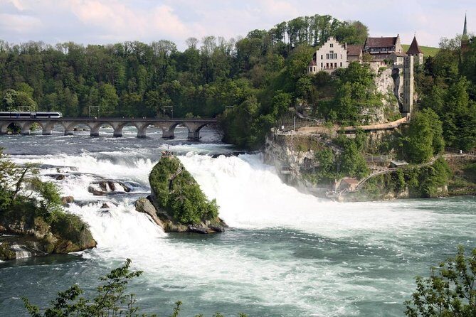 Rhine Falls Coach Tour incl. entry tickets from Zurich - Key highlights worth knowing
