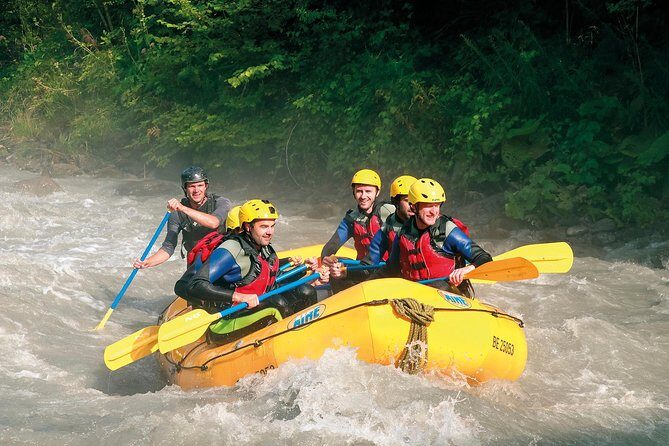 River Rafting Lütschine in Bernese Oberland - On the water: the Lütschine run through Interlaken valley to Brienz
