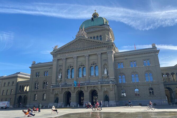 Self-Guided Audio City Tour in Bern - Where your Bern day begins: Zytglogge and the Old Town clockwork