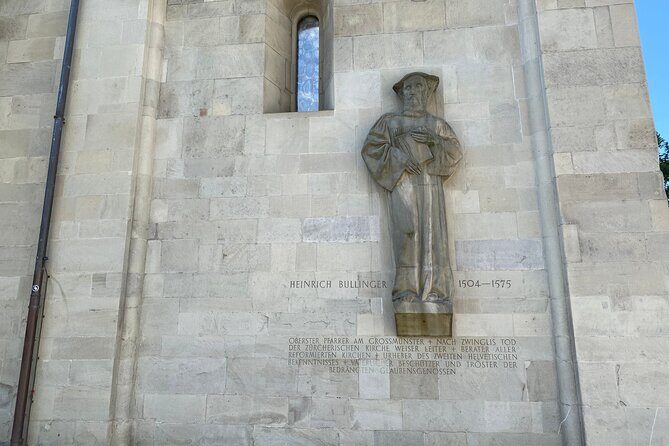 Self-Guided Audio City Tour in Zurich - Lindenhof Hill: the best views, plus a few emotional story beats