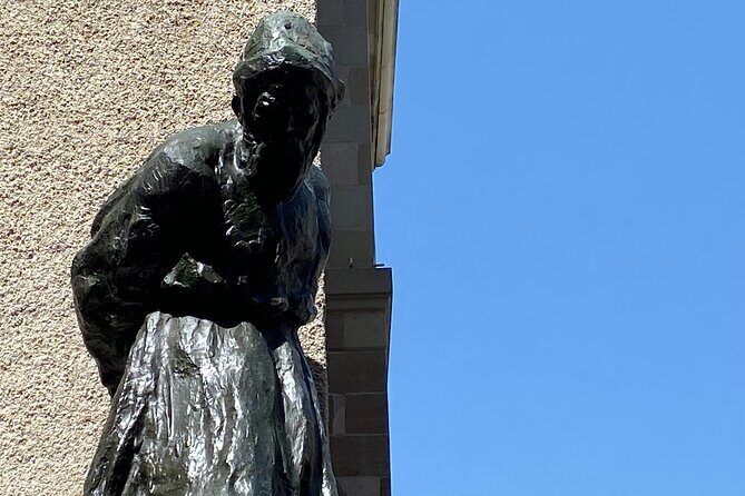 Self-Guided Audio Tour to the Many Faces of Geneva - Starting at the Empress Sissi monument on Quai du Mont-Blanc