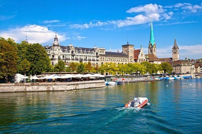 The Great Tour of Zurich by Bus and Boat - Getting Your Bearings on the Zurich Coach Route