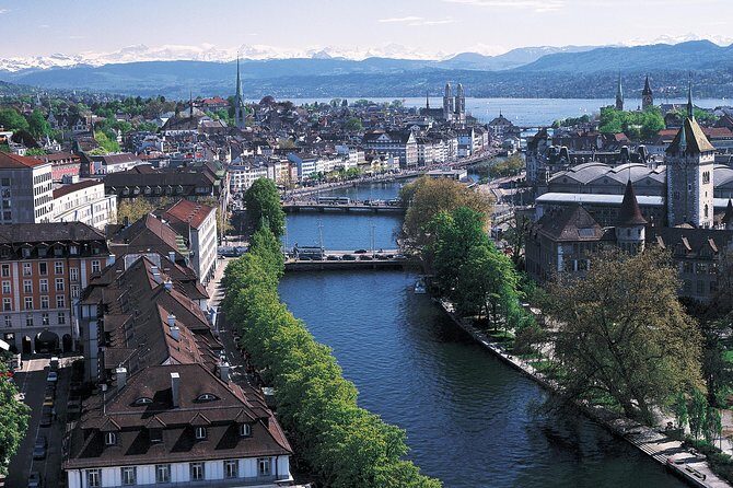 The Great Tour of Zurich by Bus and Boat - Rapperswil’s Castle Area, Rose Gardens, and Deer Park