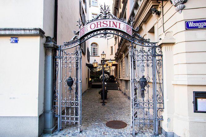 The Secret Doors of Zurich - Meeting at Neumarkt: the practical start (and the finish you can use)