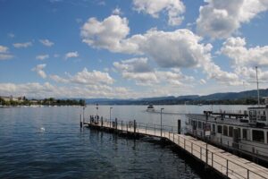 Zurich 360° City Walk Tour Including Hidden Spots - Bahnhofstrasse to Augustinergasse: Why Watches Matter