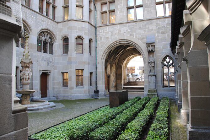 Zurich 360° City Walk Tour Including Hidden Spots - Niederdorf and Cabaret Voltaire: Dada, Revolutions, and Two Secret Stops