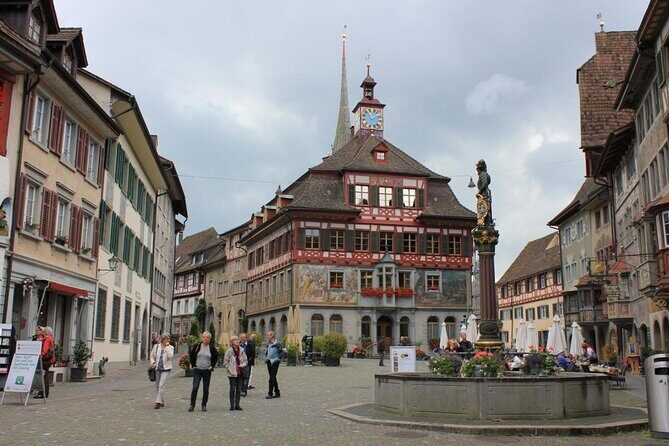 Zürich, Lindt Chocolate, Rheinfalls and Stein am Rhein - Lindt Chocolate Outlet Kilchberg: a 45-minute sugar strategy