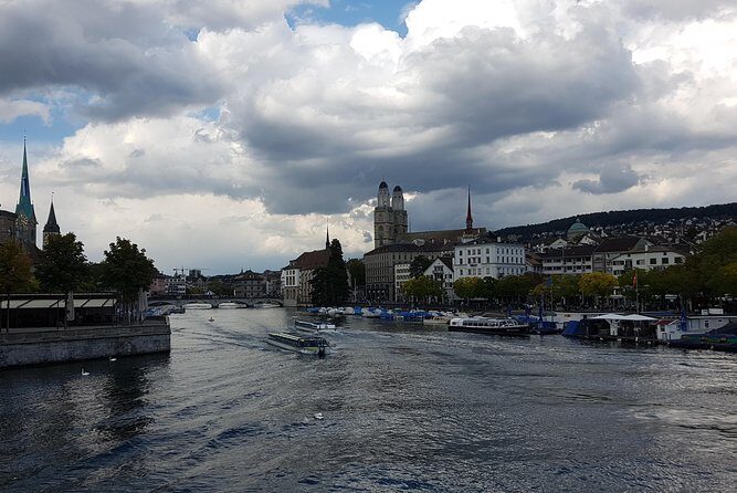 Zürich Private Walking Half-Day Trip with optional Lake Cruise - Fraumünster and Grossmünster: church architecture with real-world access