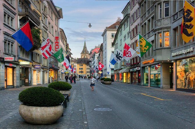 Zurich Walking Tour With Cruise and Aerial Cable Car - Felsenegg or Üetliberg: cable car views and the Planetweg trail