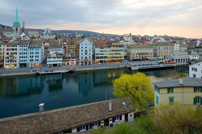 Zurich Walking Tour With Cruise and Aerial Cable Car - How much walking is really involved?